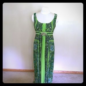Sophisticated Paisley Maxi with Unique Ornament